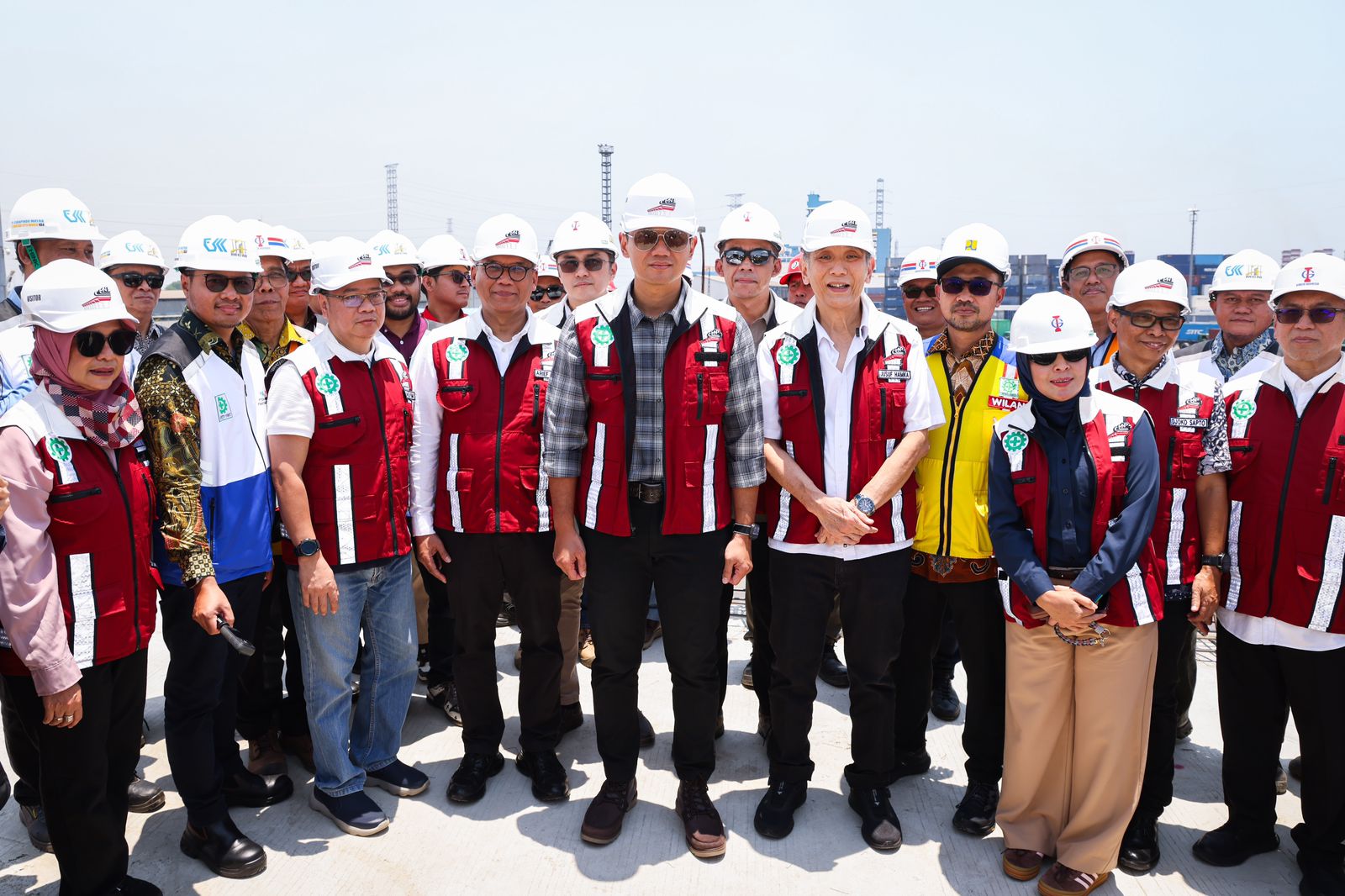 Tinjau Proyek Jalan Tol Harbour Road II, Menko AHY: Solusi Mengurai Kemacetan, Memperlancar Arus Logistik