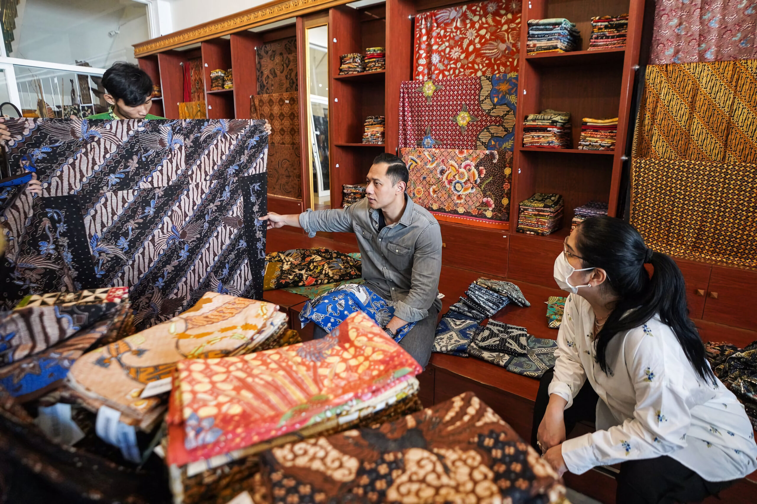 Agus Harimurti Yudhoyono (AHY)