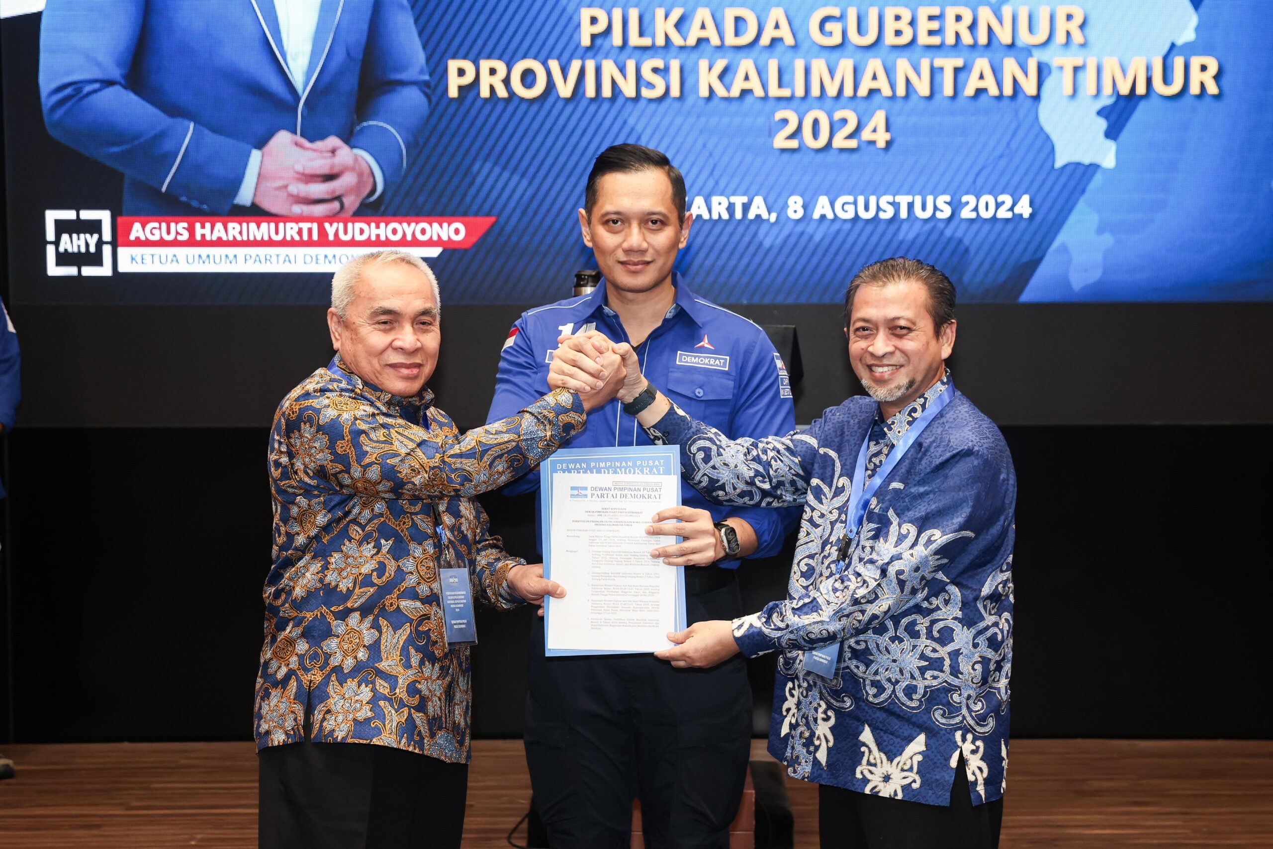Serahkan Langsung Rekomendasi Pilkada Kaltim Ke Isran Noor-Hadi Mulyadi, AHY: Welcome Home!