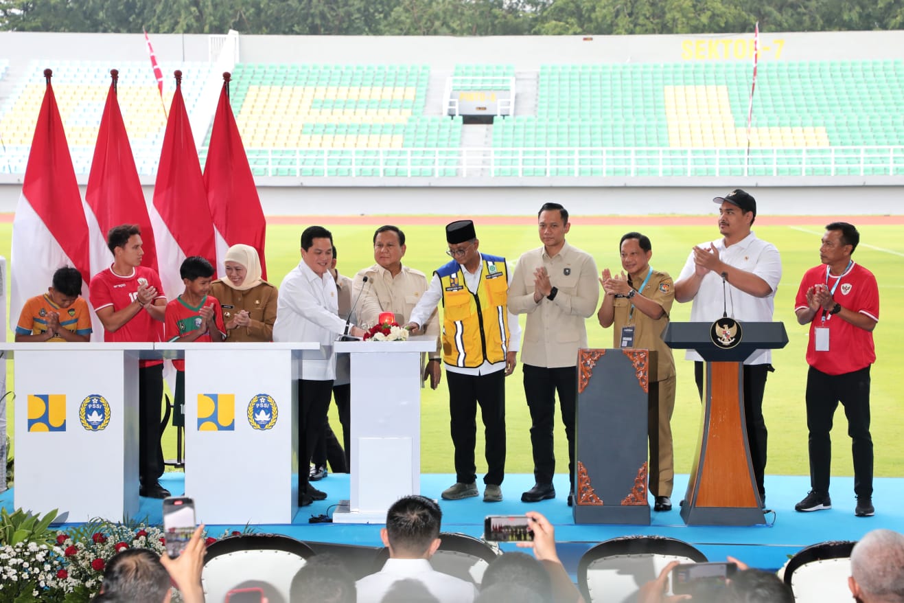 17 Stadion Diresmikan Presiden, Menko AHY: Bukan Hanya Hadirkan Sarana dan Prasarana, Melainkan Ekosistem Olahraga yang Sehat
