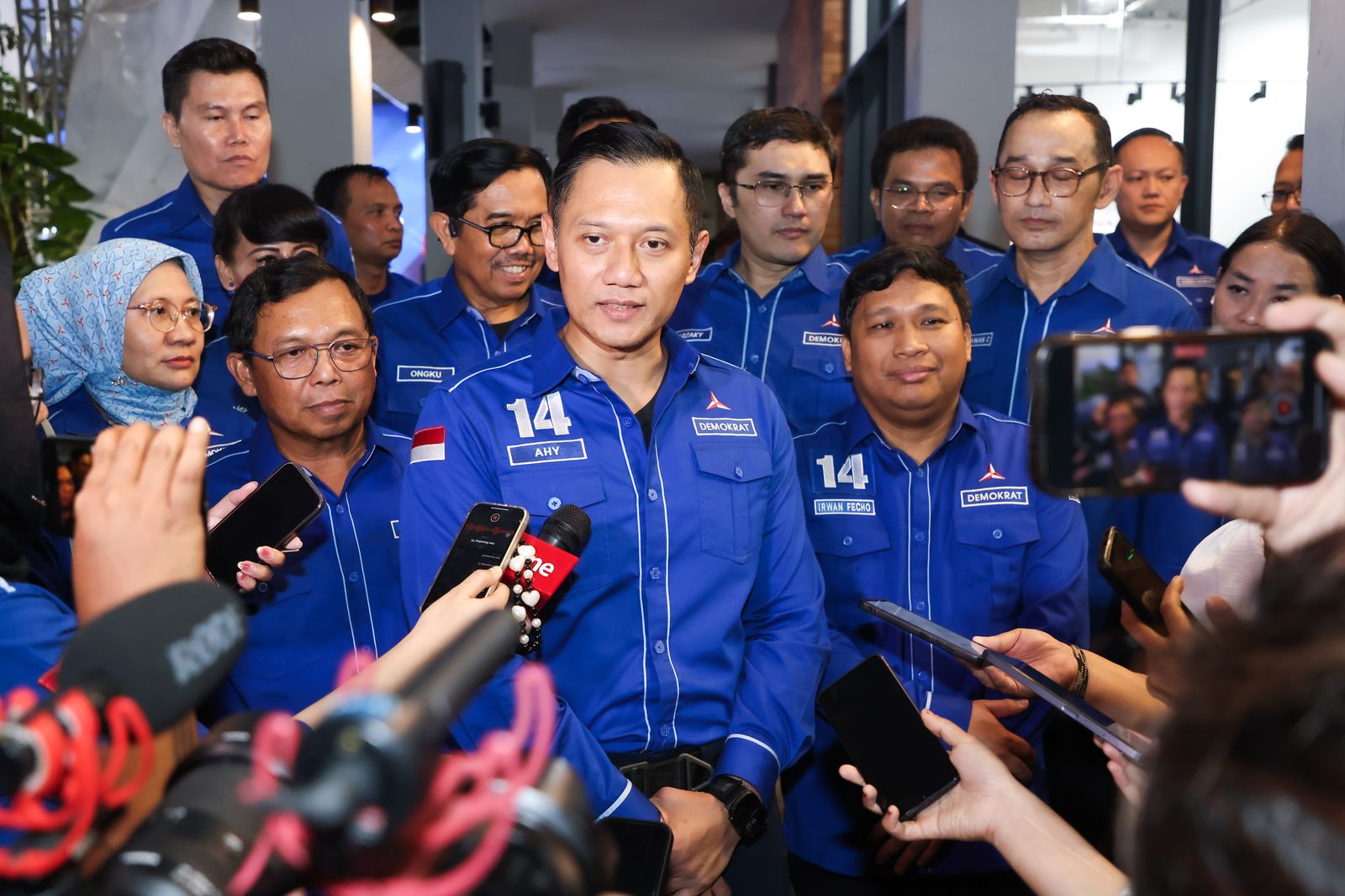 Pergantian Sekjen Demokrat Teuku Riefky ke Herman Khaeron, AHY: Jaga Keseimbangan Kepemimpinan Partai dan Pemerintahan