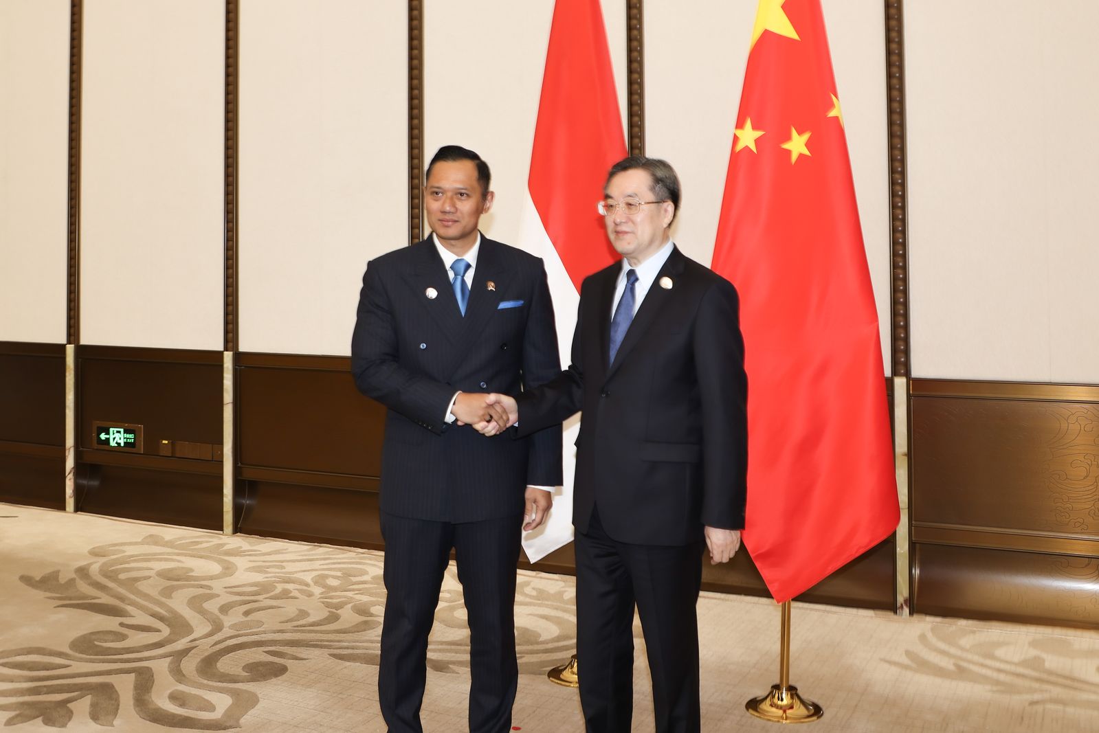 Temui Wakil Perdana Menteri Tiongkok, Menko AHY Ajak Kolaborasi Bangun Infrastruktur Indonesia