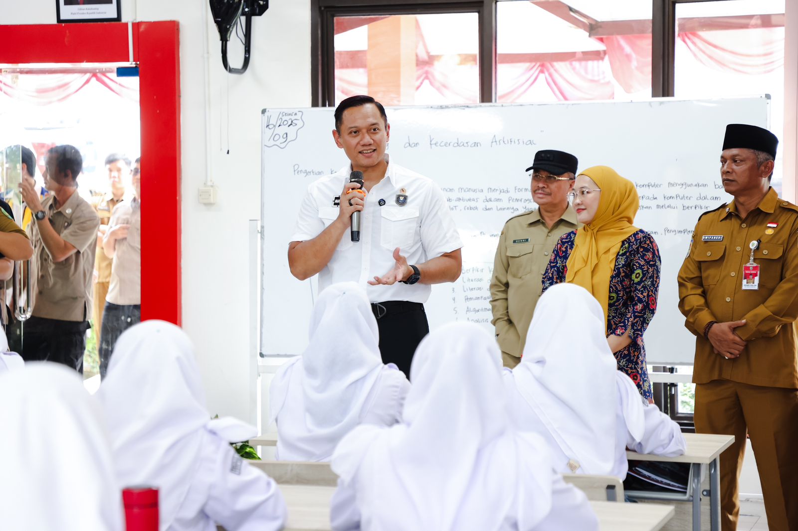 Tinjau Sekolah Rakyat di Bengkulu, Menko AHY Pastikan Akses Pendidikan Berkualitas bagi Seluruh Lapisan Masyarakat