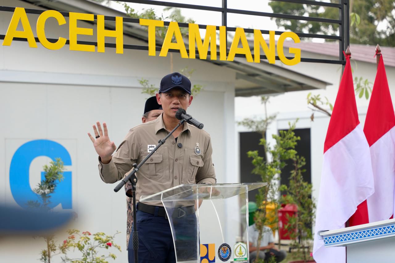 Resmikan Huntara di Aceh Tamiang, Menko AHY: Bukti Kehadiran Negara dan Tumbuhkan Harapan Baru Masyarakat