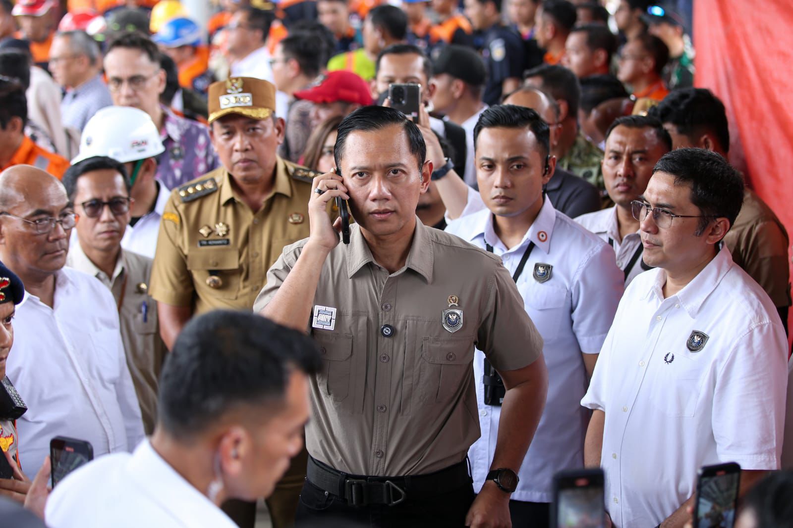 Tinjau Langsung Insiden KA di Stasiun Bekasi Timur, Menko AHY Tekankan Fokus Pemulihan Korban dan Perbaikan Infrastruktur